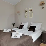 Aparthotel Scala Center By Downtown 3*