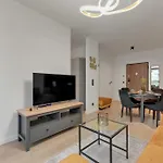 Aparthotel Scala Center By Downtown