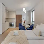 Aparthotel Scala Center By Downtown 3*