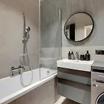 Scala Center By Downtown Aparthotel