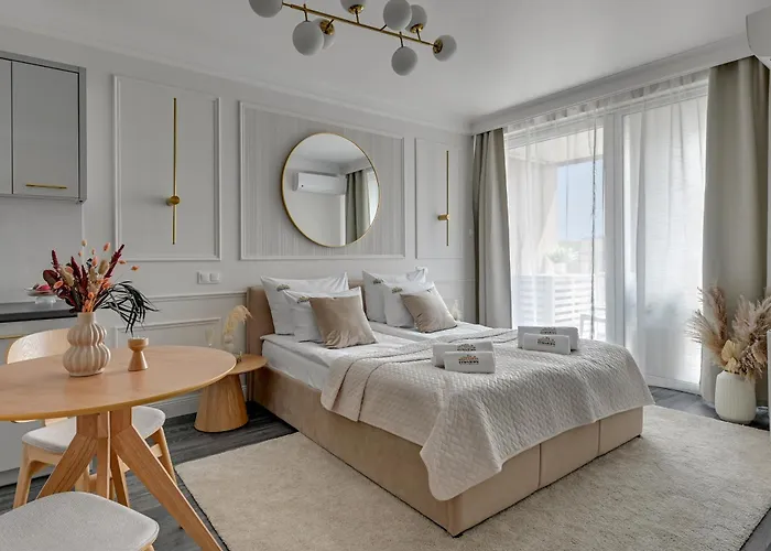 Aparthotel Scala Center By Downtown 4*